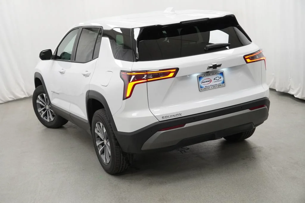 New 2026 Summit White Chevrolet LT image 37