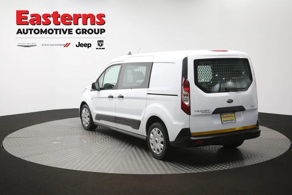 Used 2022 White Ford XLT image 64