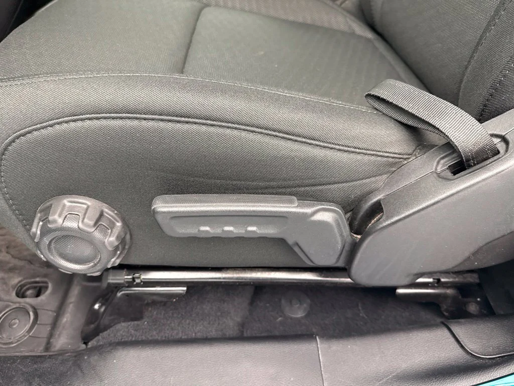 2020 Jeep Wrangler UNLIMITED SPORT Convertible Slide 17