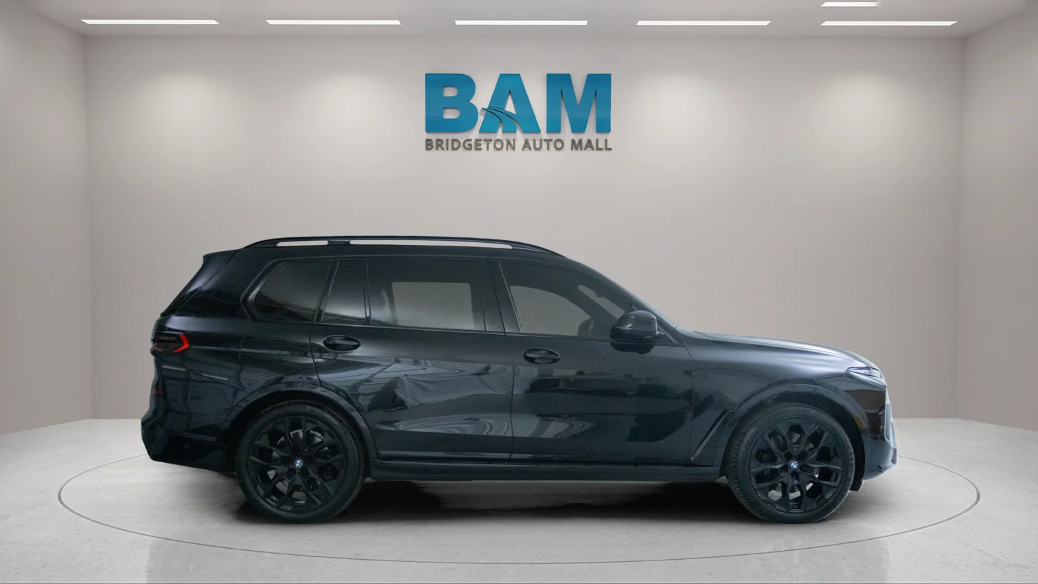 Used 2024 Black BMW xDrive40i image 8