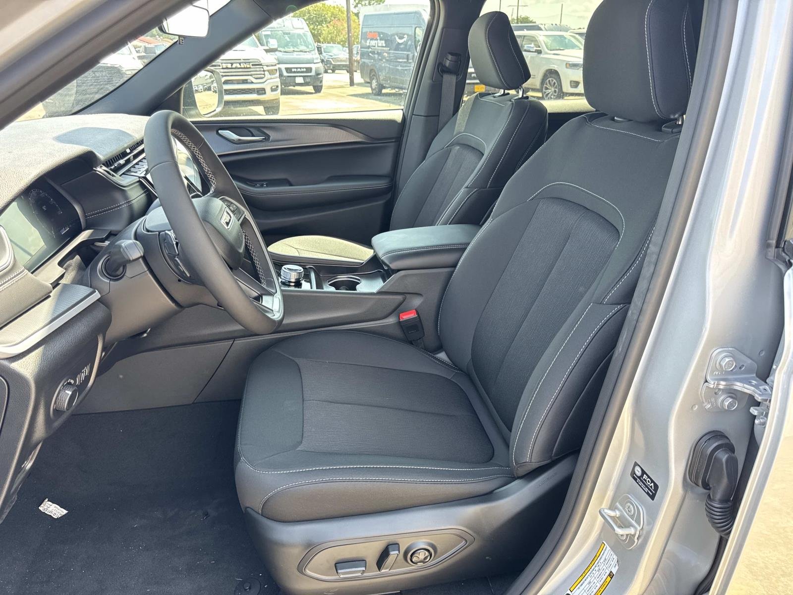 New 2026 Silver Zynith Exterior Paint Jeep Laredo image 8