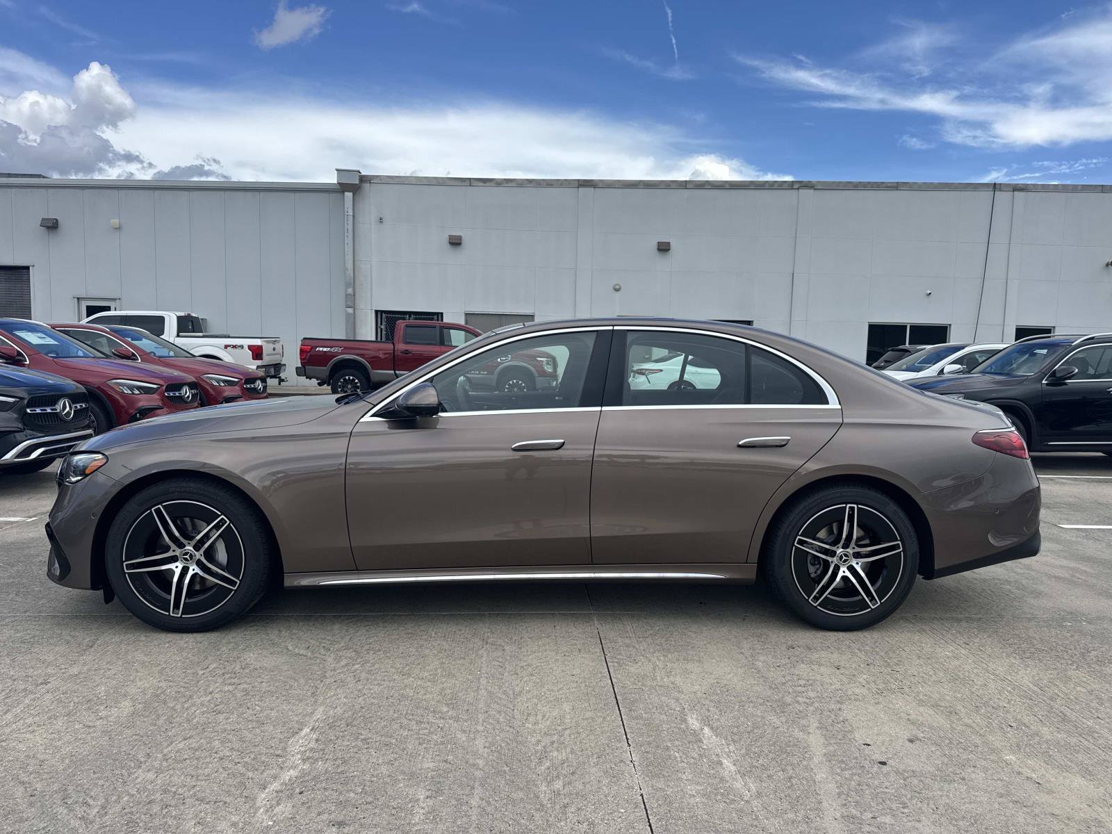 New 2027 Black Mercedes-Benz E 350 image 7