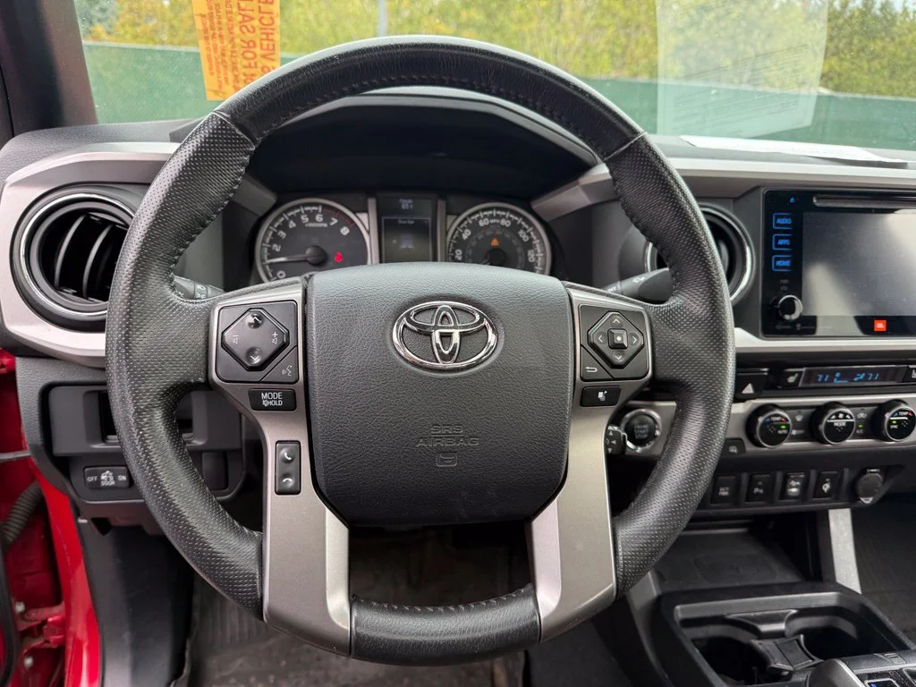 Used 2016 Barcelona Red Metallic Toyota Limited image 10