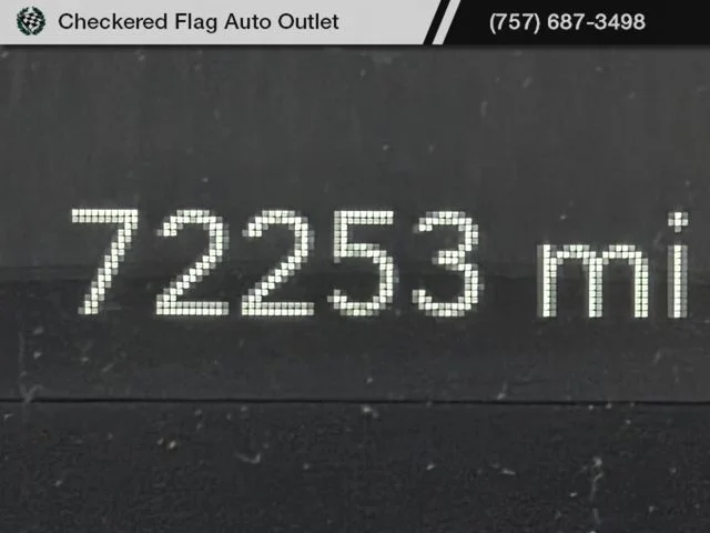 Used 2022 Brilliant Black Crystal Pearlcoat Chrysler LX image 12