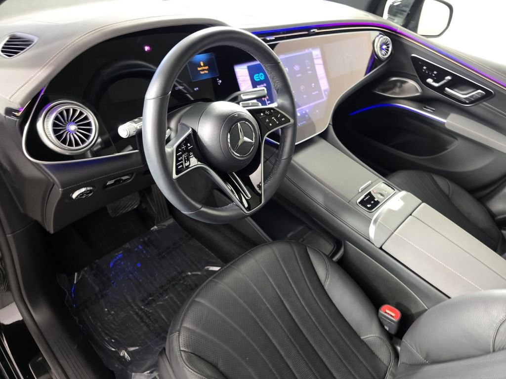 Certified Used 2023 Black Mercedes-Benz 580 image 10