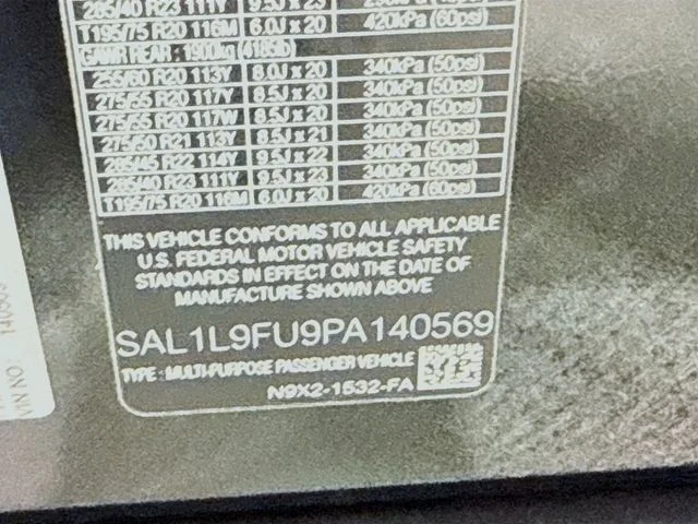 Certified Used 2023 Black Land Rover SE Dynamic image 34
