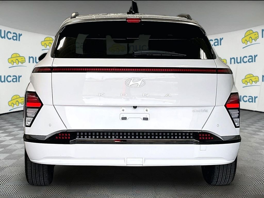Used 2024 White Hyundai Limited image 5