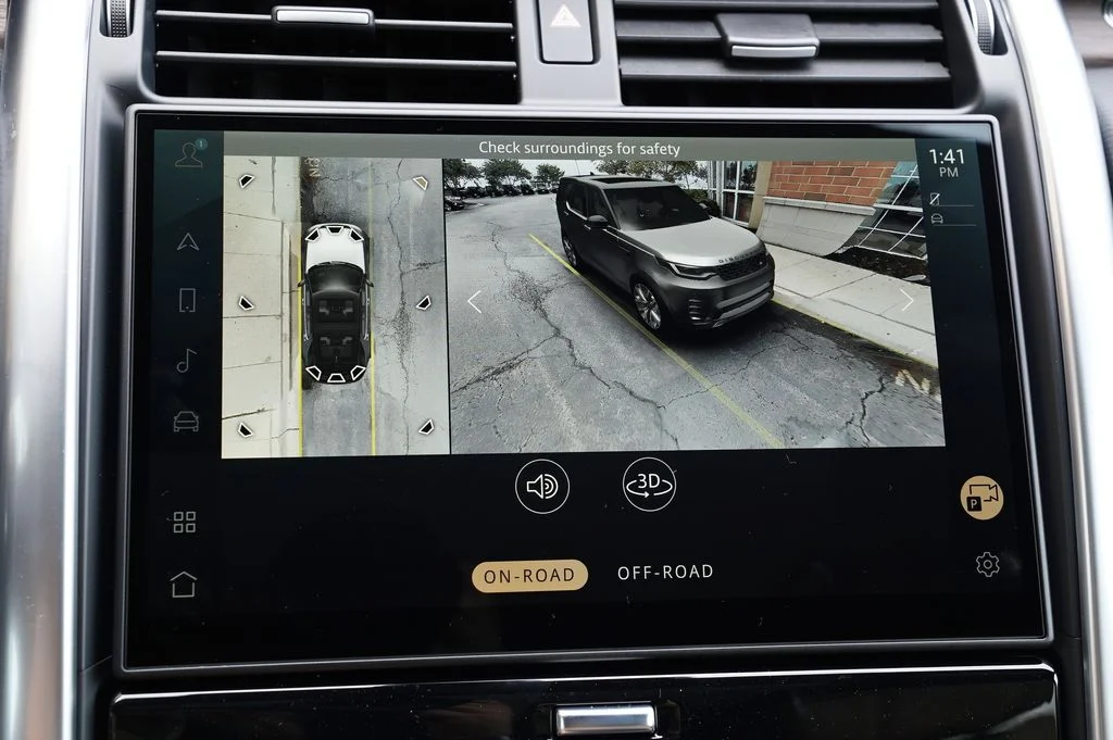 New 2026 Santorini Black Land Rover Dynamic SE image 25
