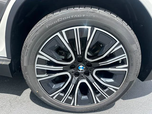 New 2026 Alpine White BMW 30 xDrive image 7