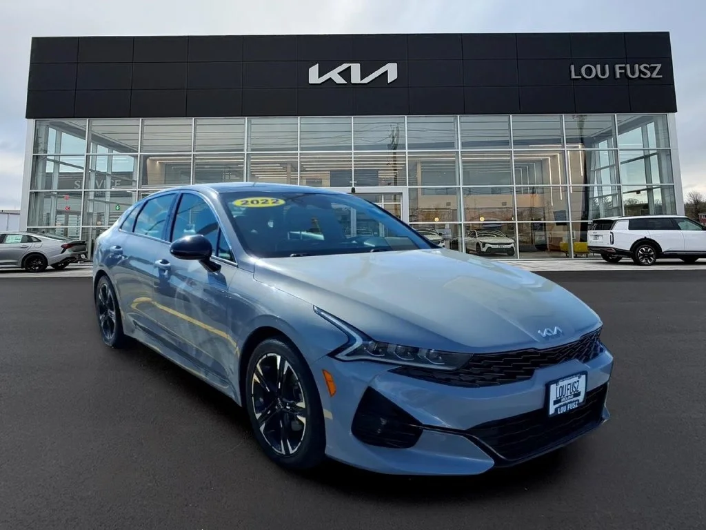 2022 Kia K5