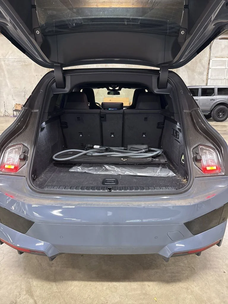 Used 2024 Gray BMW xDrive50 image 5