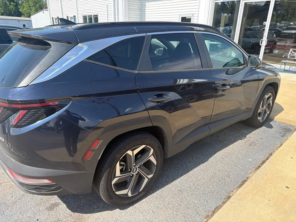 Used 2024 Blue Hyundai SEL Convenience image 5