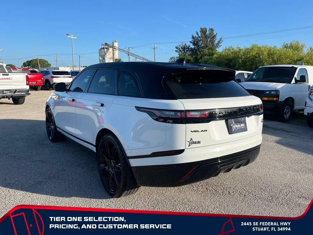 Used 2022 White Land Rover P250 R-Dynamic S image 7
