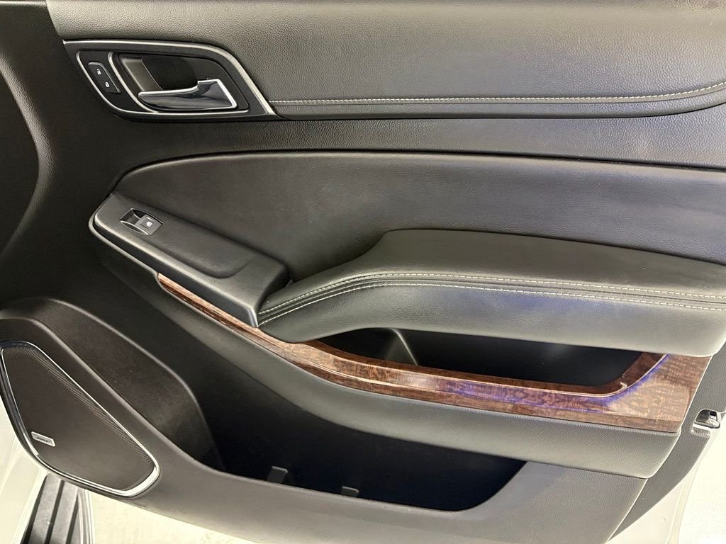 Used 2019 White GMC SLE image 48