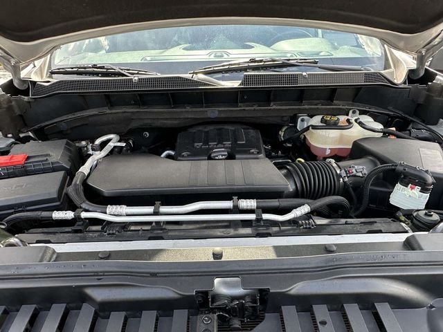 Used 2022 Silver Chevrolet Custom image 12