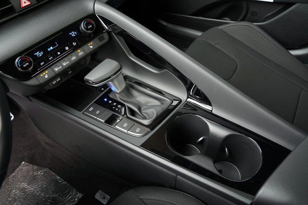 New 2026 Serenity White Hyundai SEL Sport Premium image 21