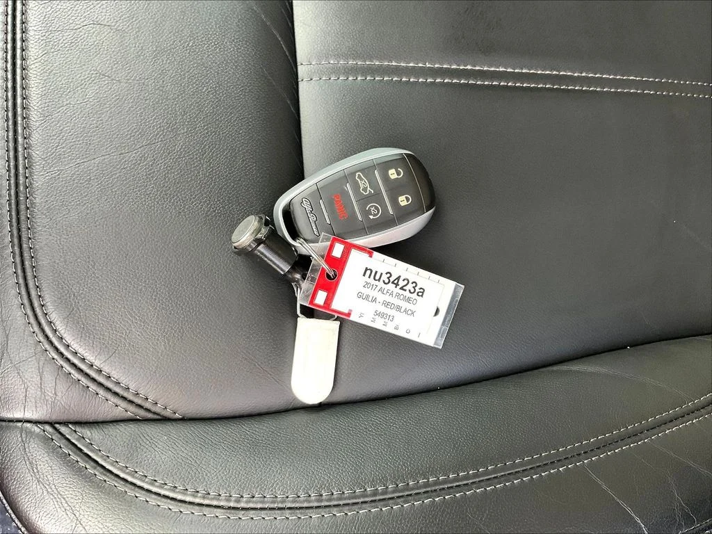 Used 2017 Rosso Alfa Alfa Romeo Base image 34