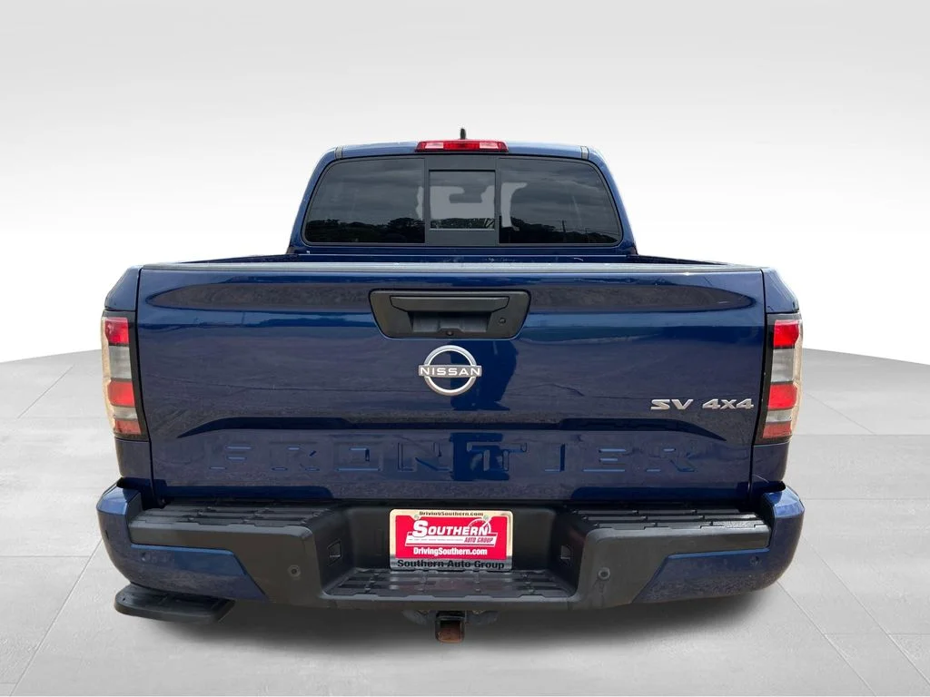 Used 2022 Blue Nissan SV image 7