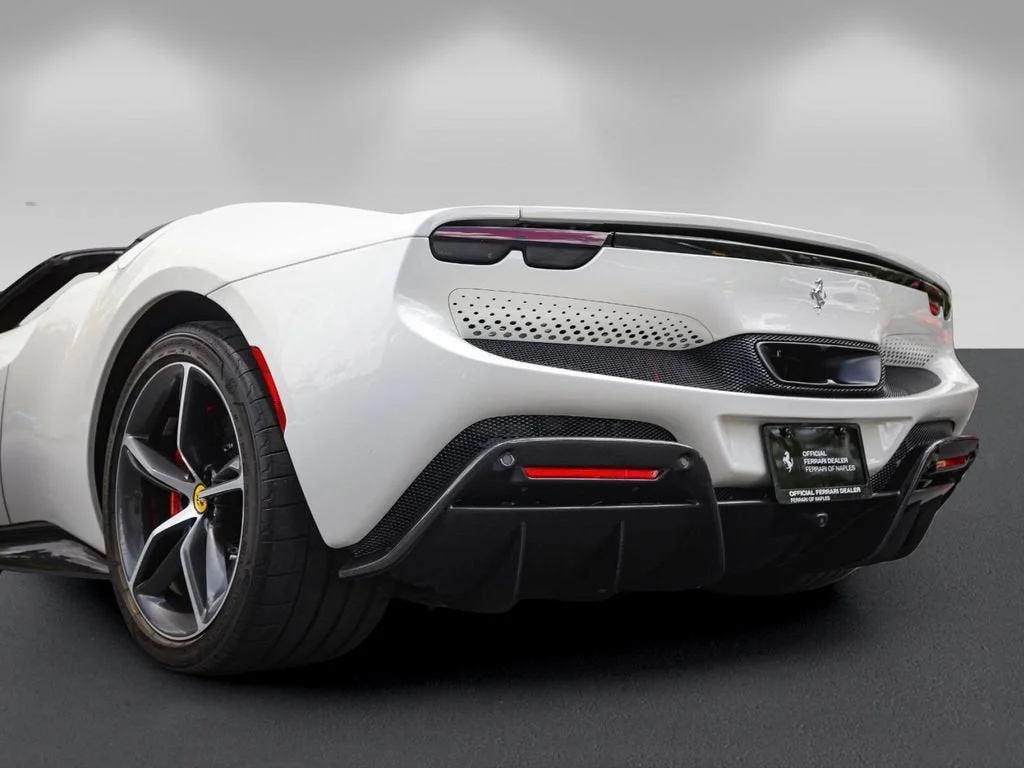 2025 Ferrari 296 Base - Photo 17