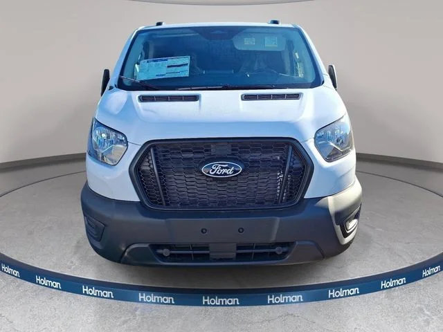 New 2026 Oxford White Ford Base image 2