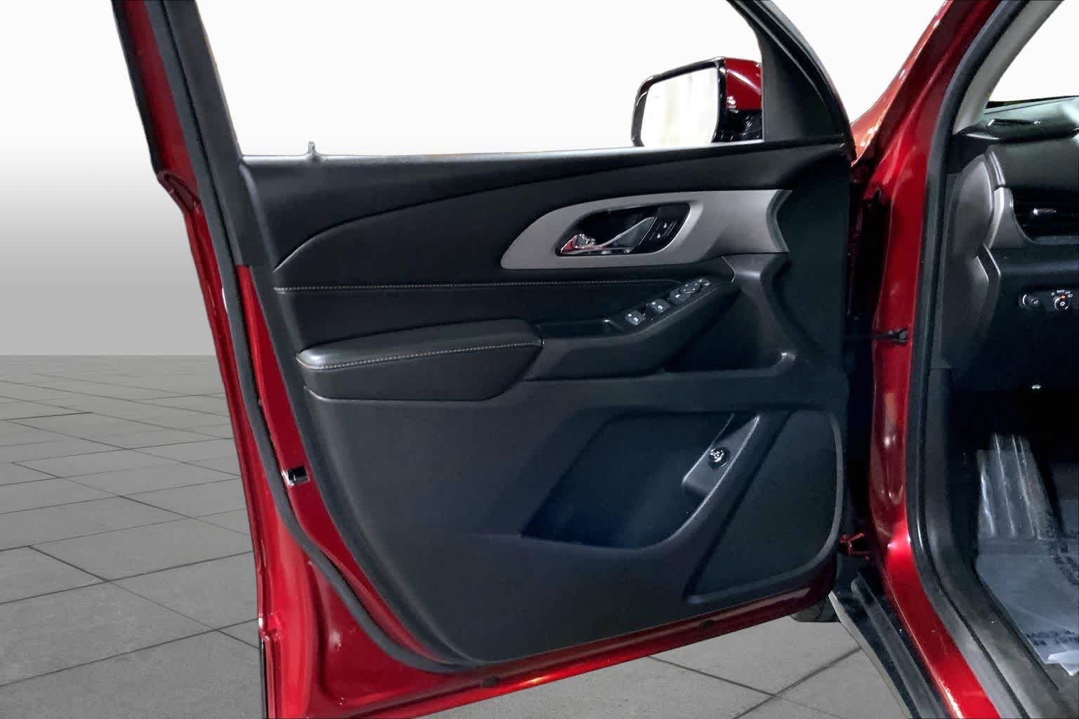 Used 2018 Cajun Red Tintcoat Chevrolet LT Cloth image 22
