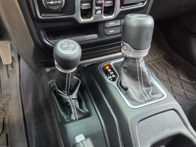 Used 2019 Black Jeep Unlimited Sahara image 15