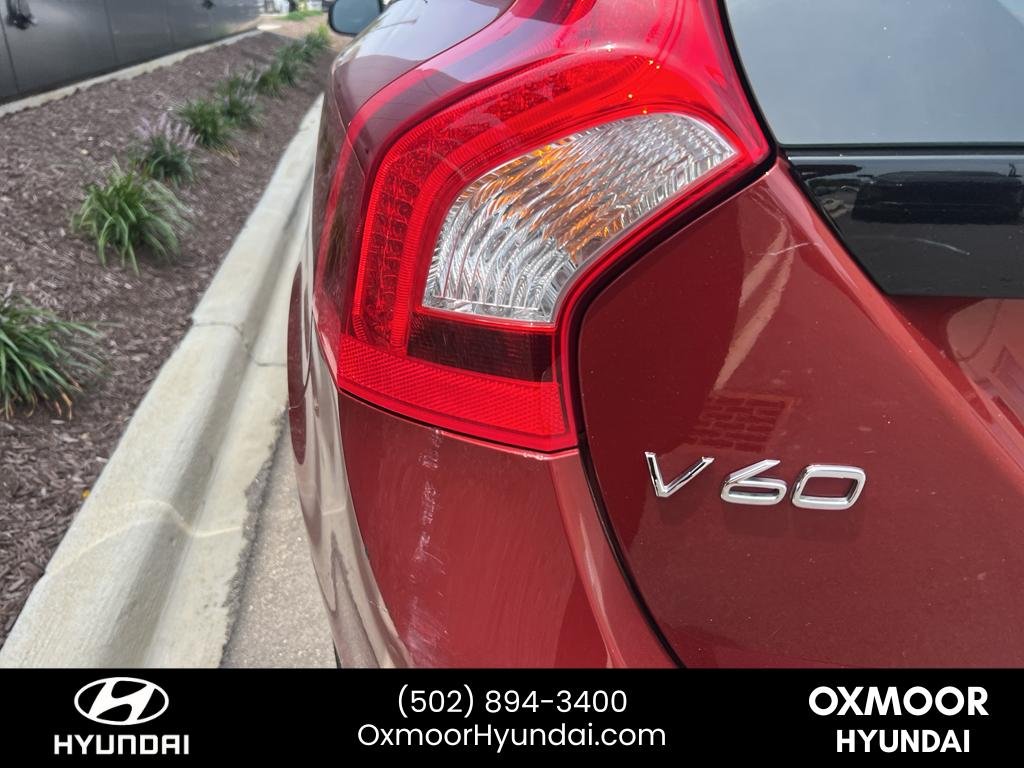 Used 2015 Flamenco Red Metallic Volvo T5 Drive-E Premier image 12