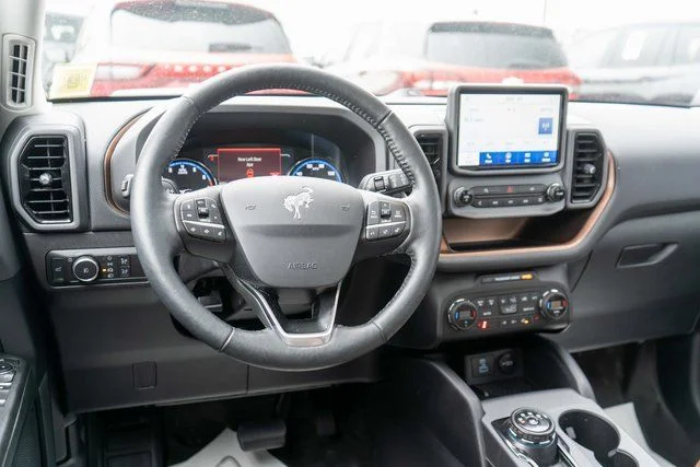 Used 2021 Silver Ford Badlands image 13
