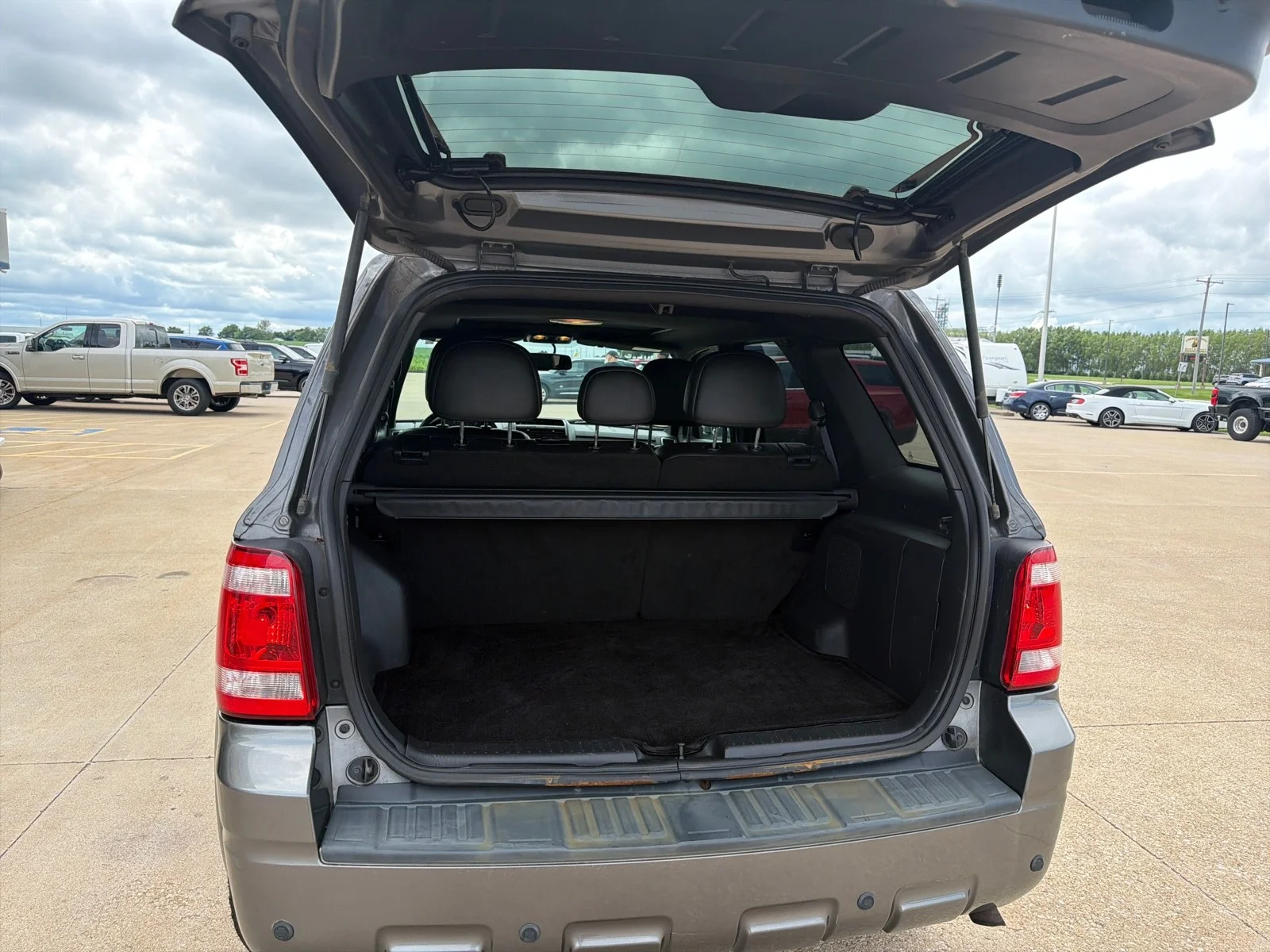 Used 2012 Gray Ford Limited image 9