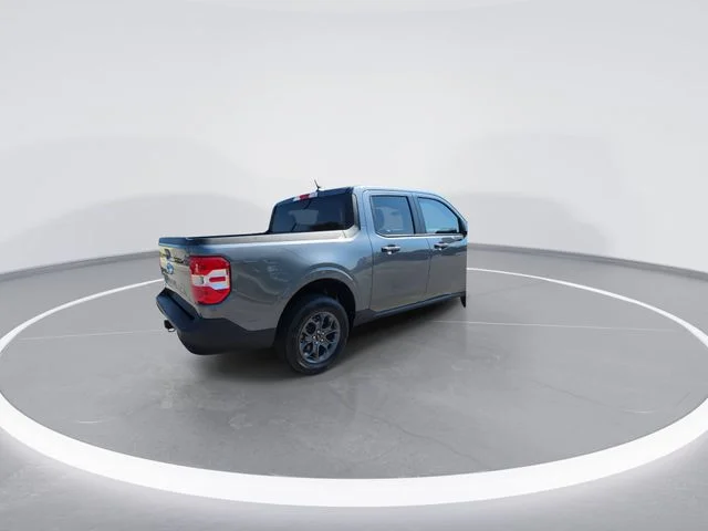 Used 2024 Gray Ford XLT image 8