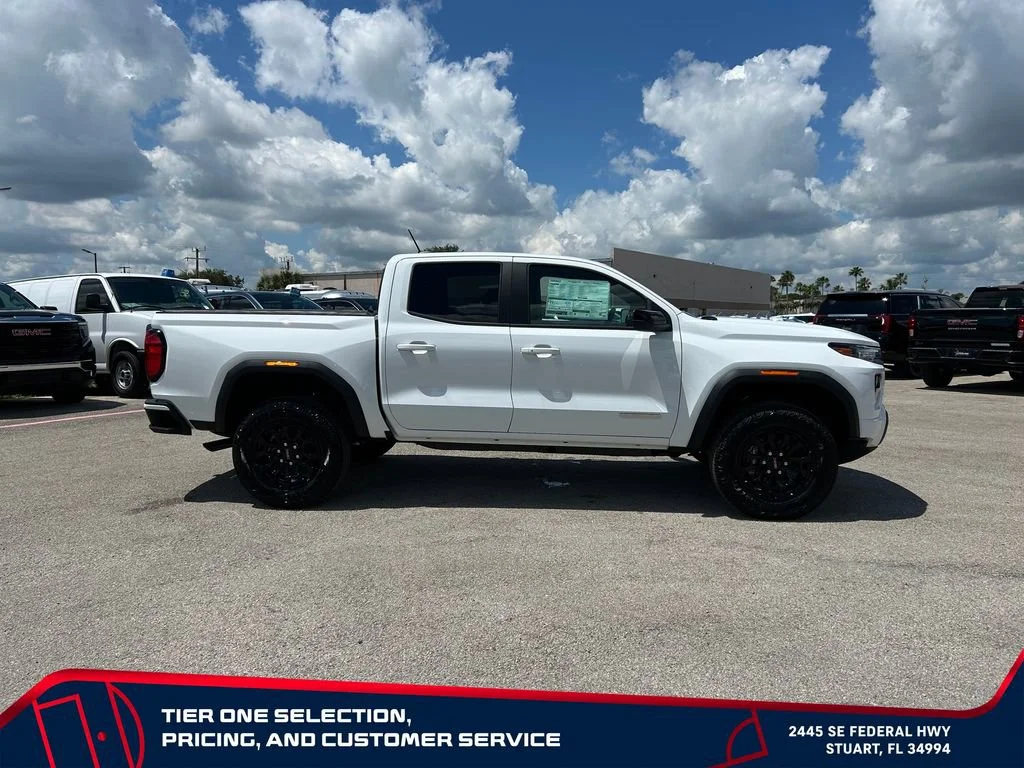 New 2026 Summit White GMC Elevation image 4