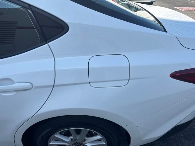 Used 2025 White Toyota LE image 13