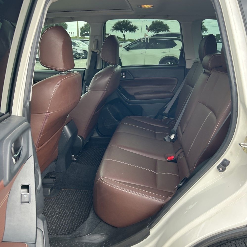 Used 2017 Crystal White Pearl Subaru 2.5i Touring image 7