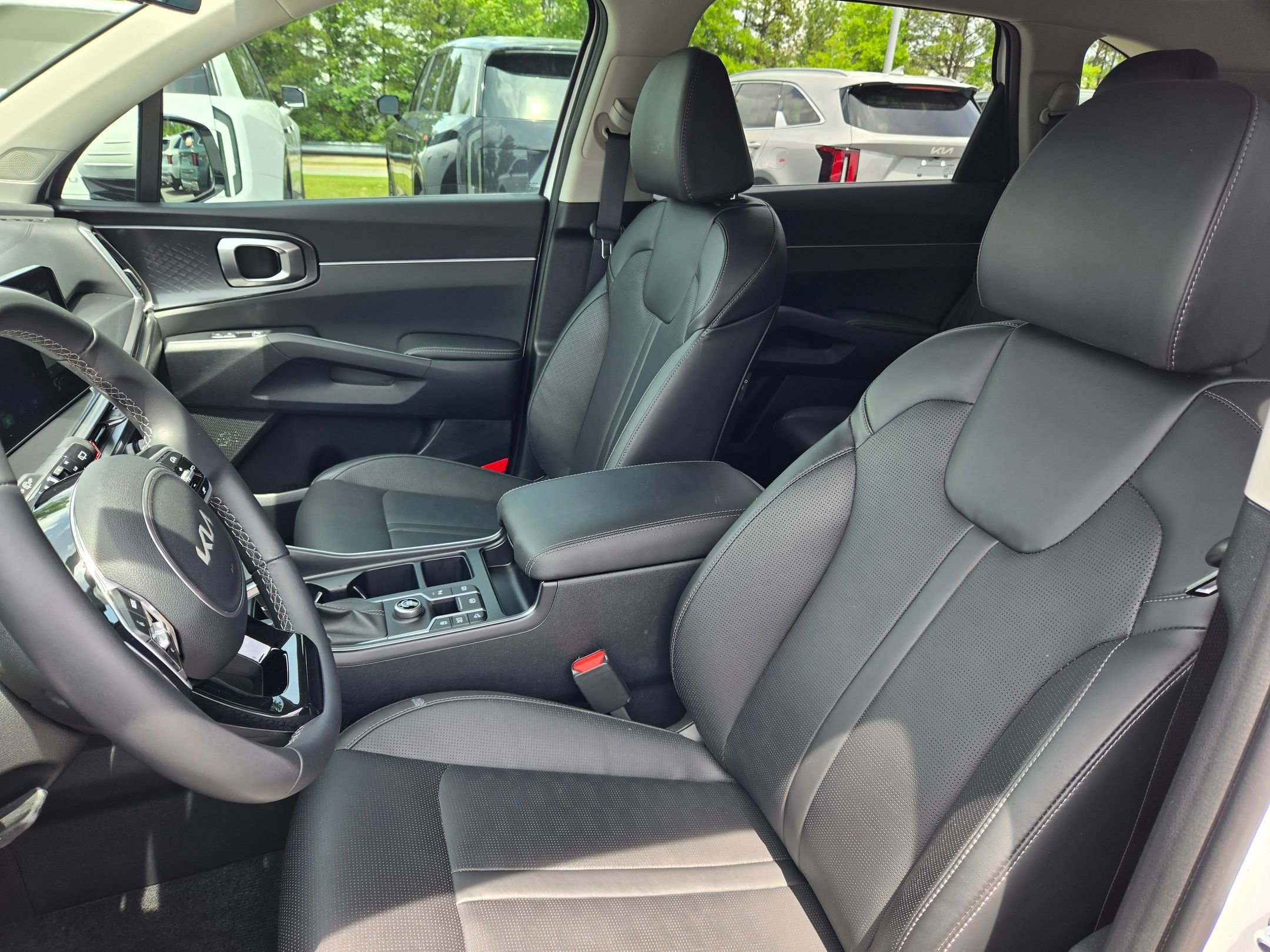 Used 2025 Glacial White Pearl Kia S image 22