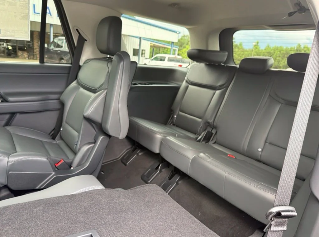 New 2027 Dark Matter Gray Metallic Ford Active image 11