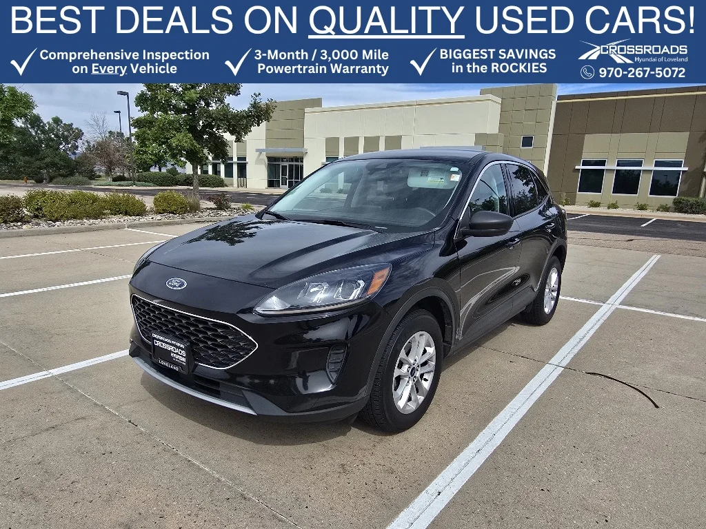 Used 2022 Agate Black Metallic Ford SE image 1
