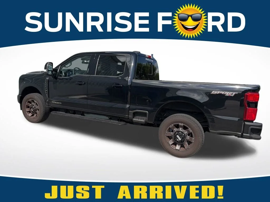 2024 Ford F-350 Lariat 4x4 Crew Cab 6-3/4' Box SRW's photo