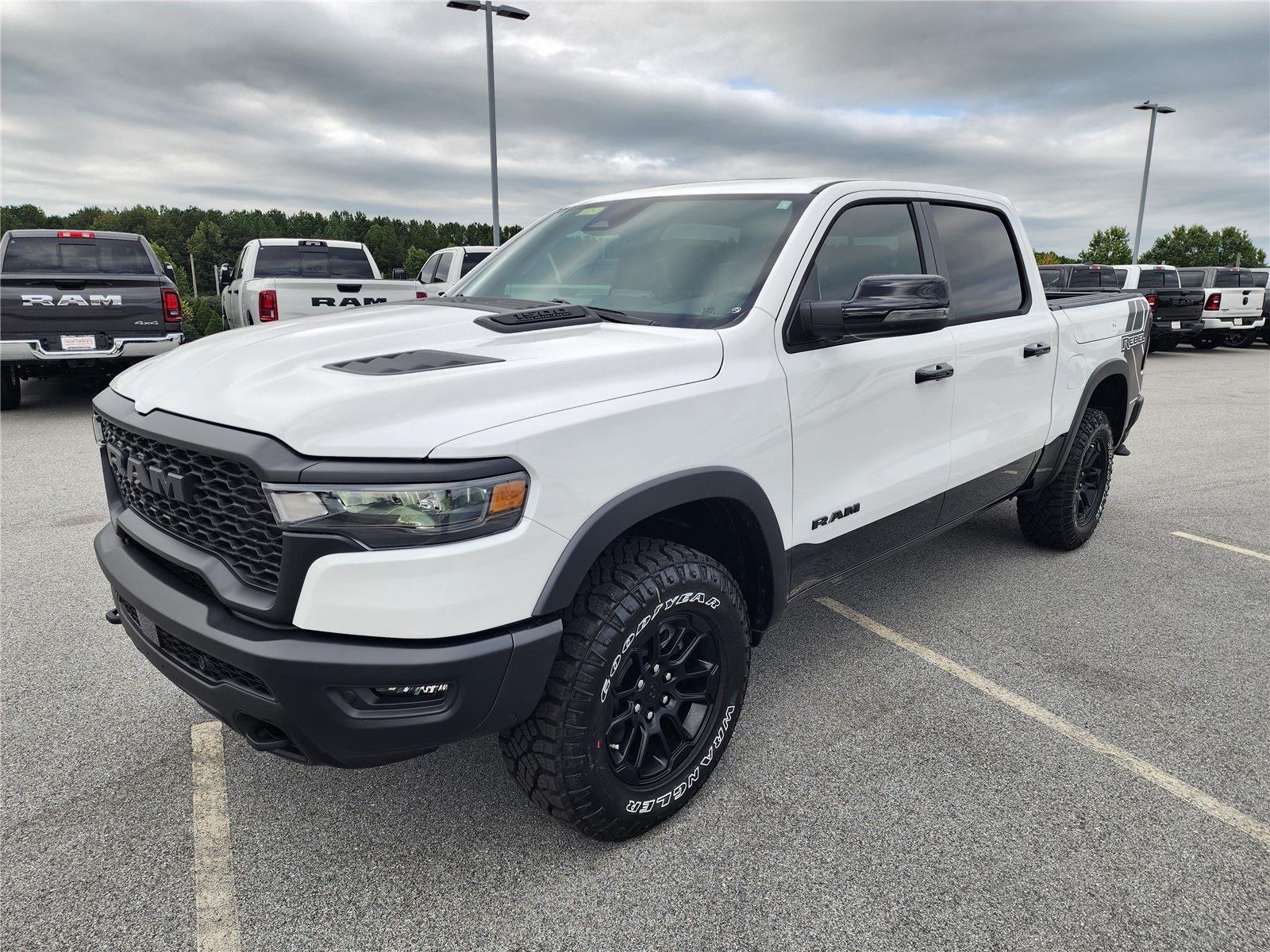 New 2026 Bright White Clear-Coat Exterior Paint RAM Rebel image 3