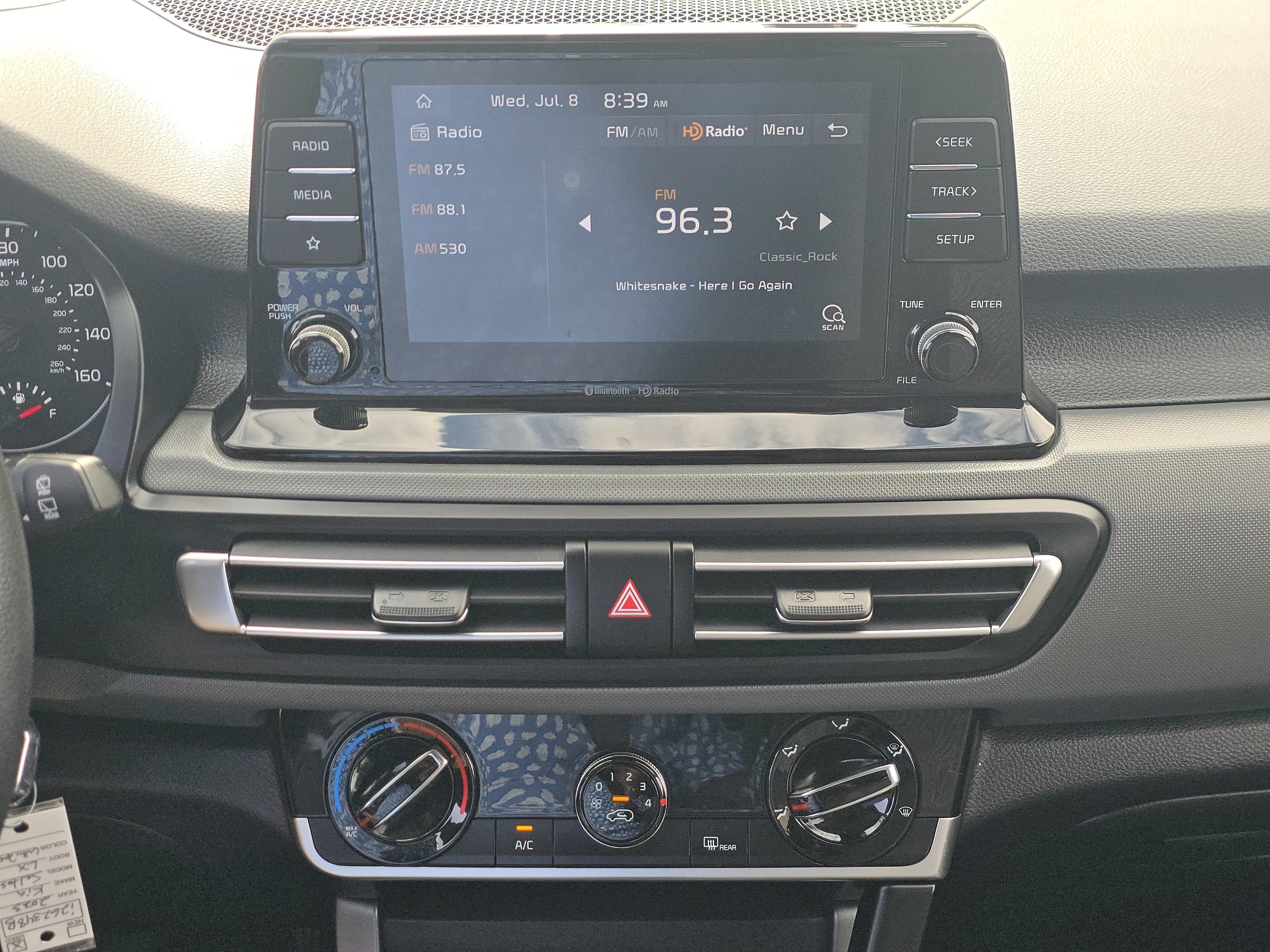 Used 2023 Snow White Pearl Kia LX image 25