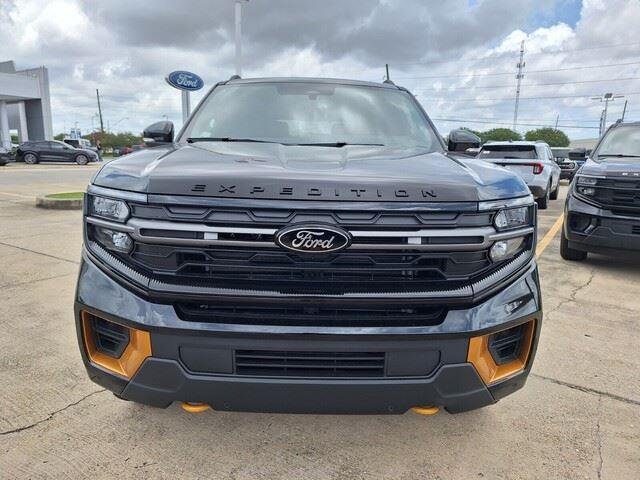 New 2026 Agate Black Metallic Ford Tremor® image 8