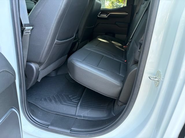 Used 2023 SUMMIT WHITE Chevrolet RST image 20