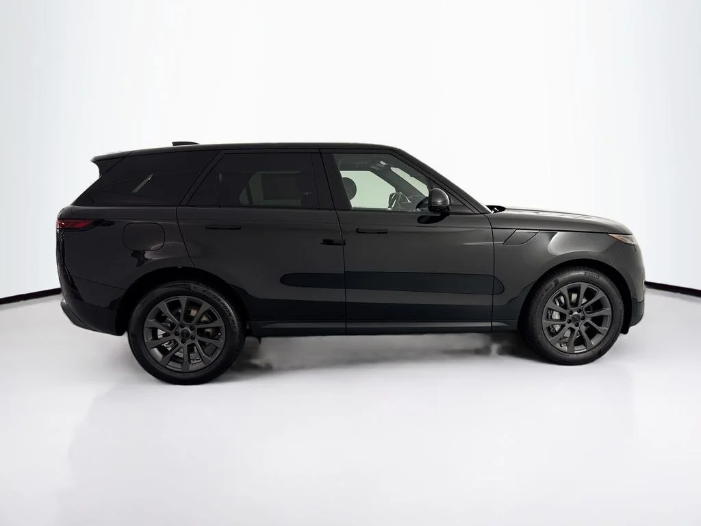 New 2026 Santorini Black Land Rover SE image 4