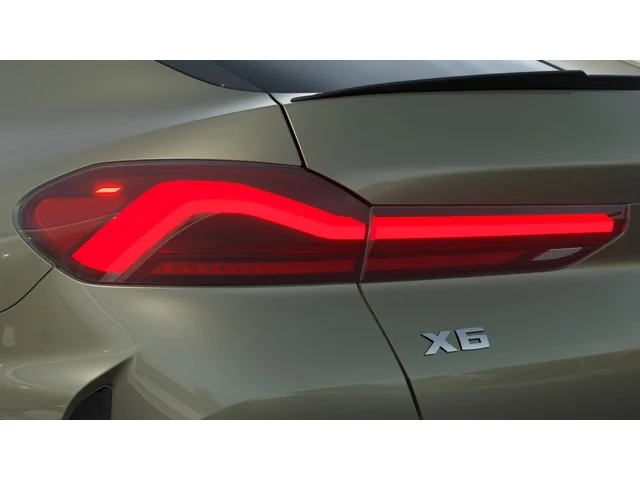 New 2027 Manhattan Green Metallic BMW  image 8