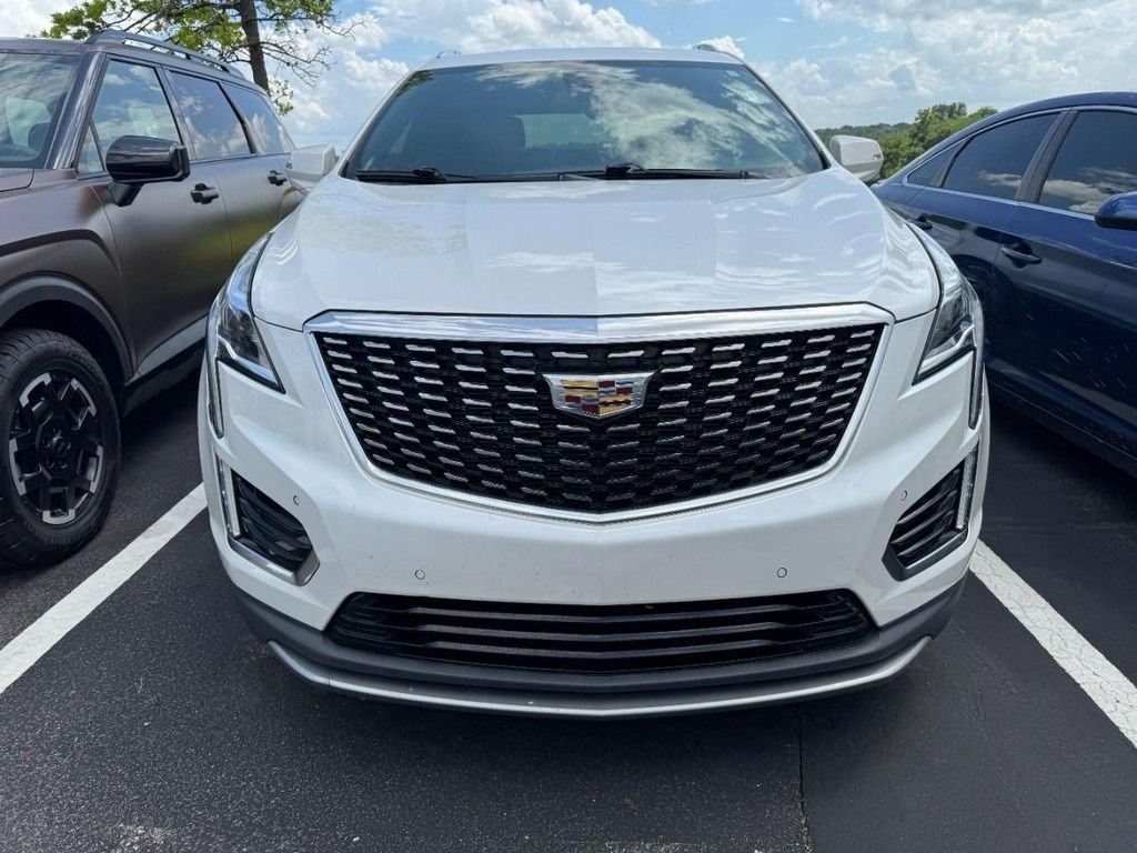 Used 2021 Crystal White Tricoat Cadillac Premium Luxury image 2