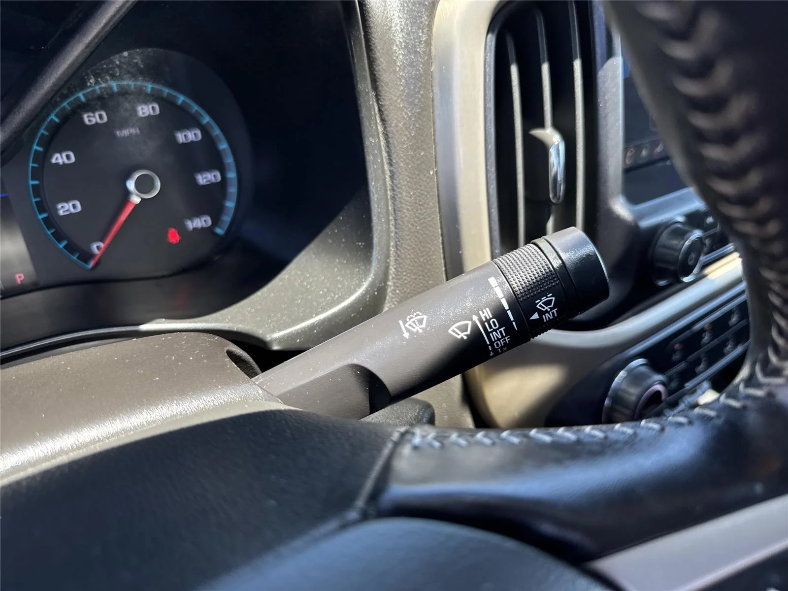 Used 2020 SUMMIT WHITE GMC 4WD Denali image 23