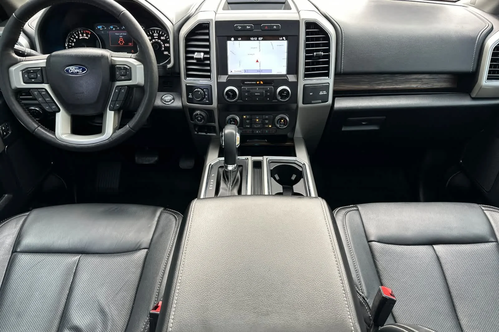 Certified Used 2019 Magnetic Metallic Ford LARIAT image 3