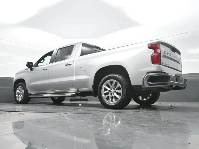 Used 2021 Silver Chevrolet LTZ image 19