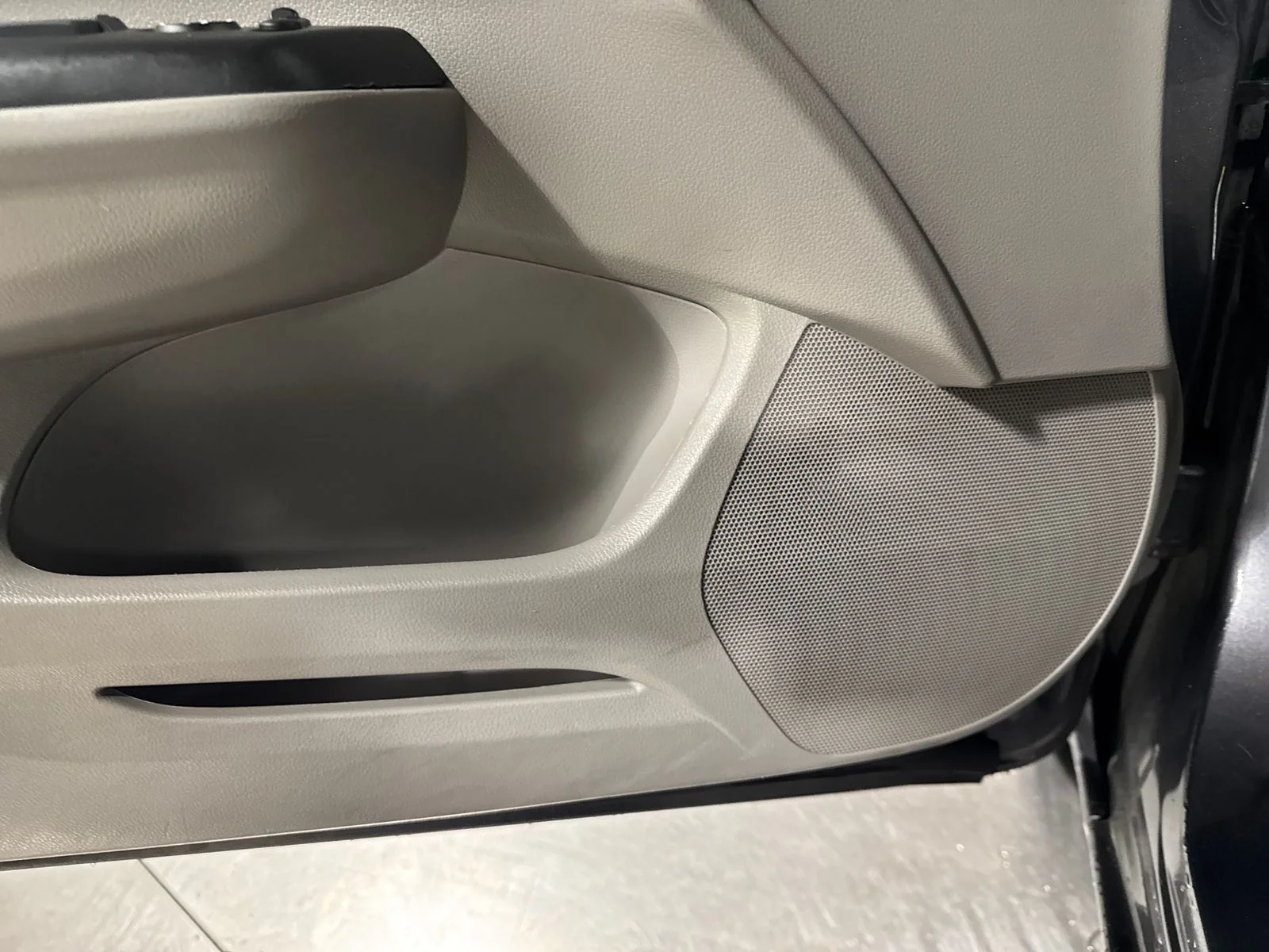 Used 2015 Modern Steel Metallic Honda EX-L image 20