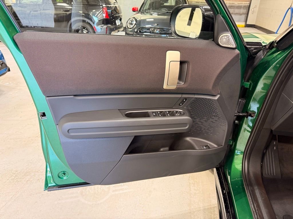 Used 2026 British Racing Green IV Met MINI  image 10