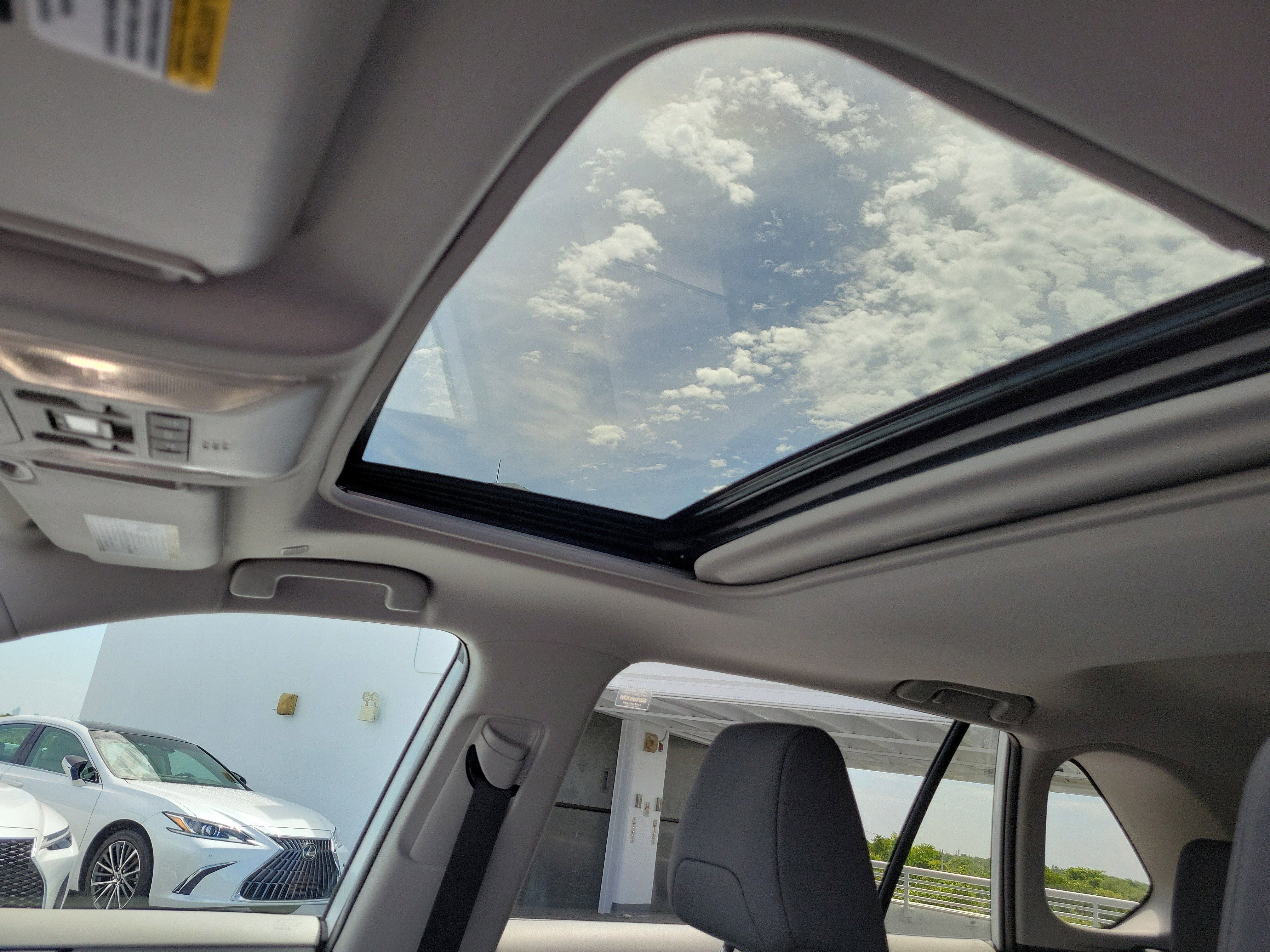 Used 2025 Ice Toyota XLE image 25